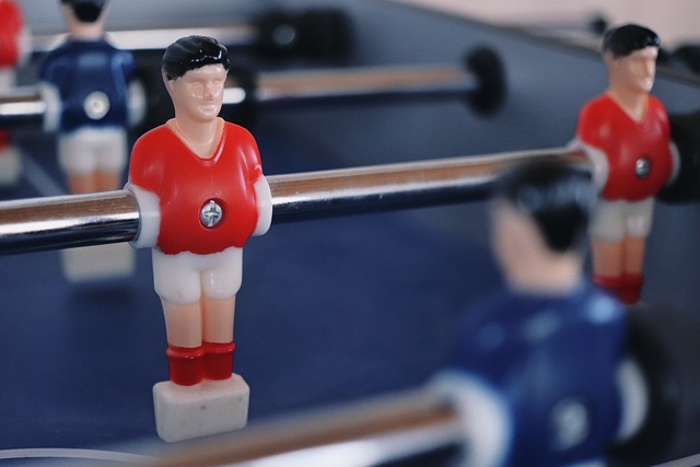 承担更大的 承担更大的